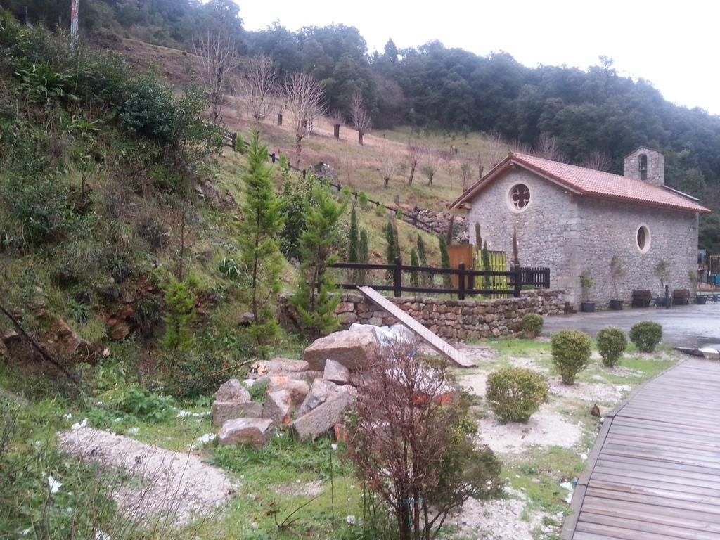 Hotel Balneario La Hermida Bagian luar foto